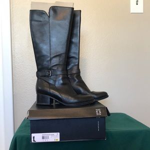 Naturalizer black leather boots